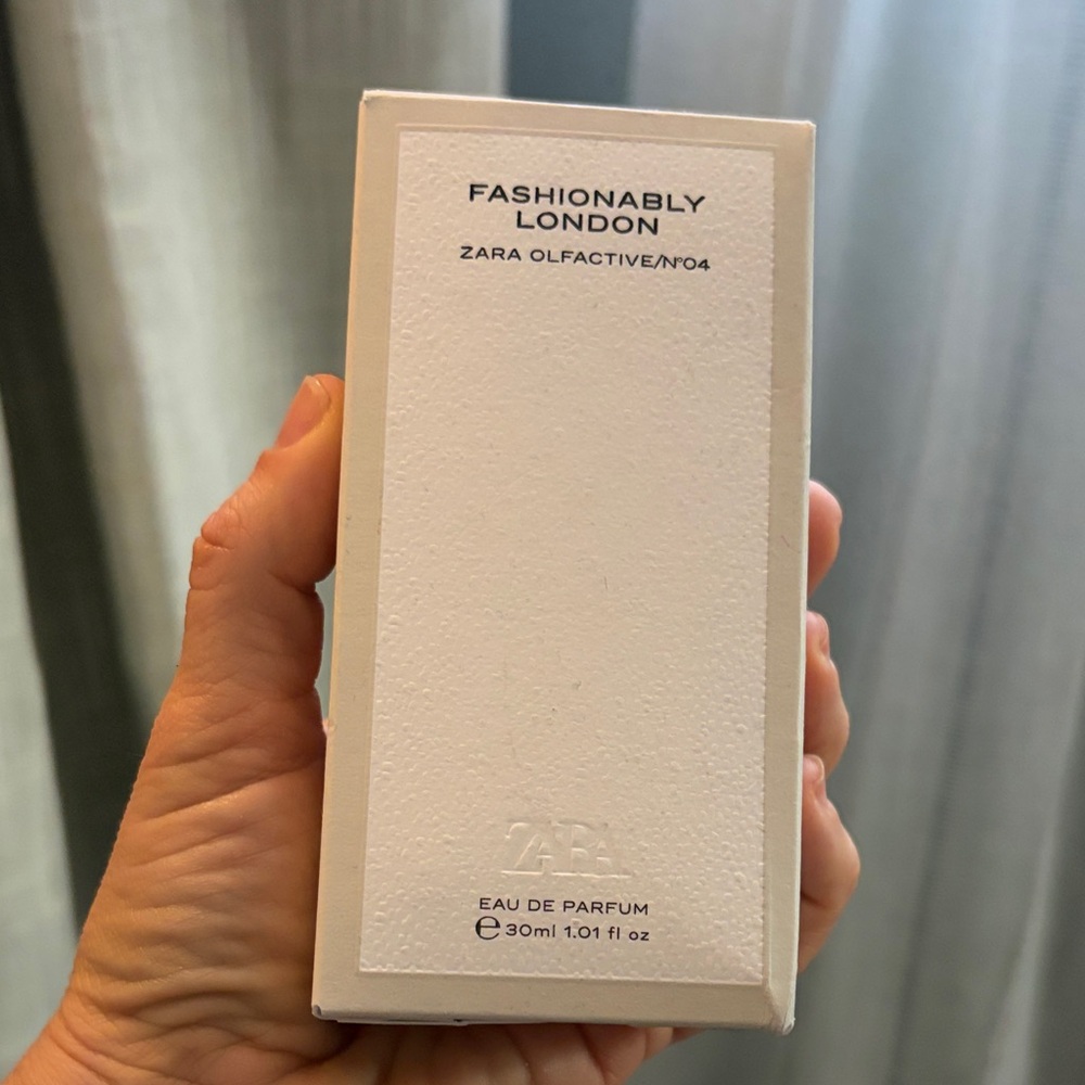 Zara Fashionably London Eau de Parfum - White Box